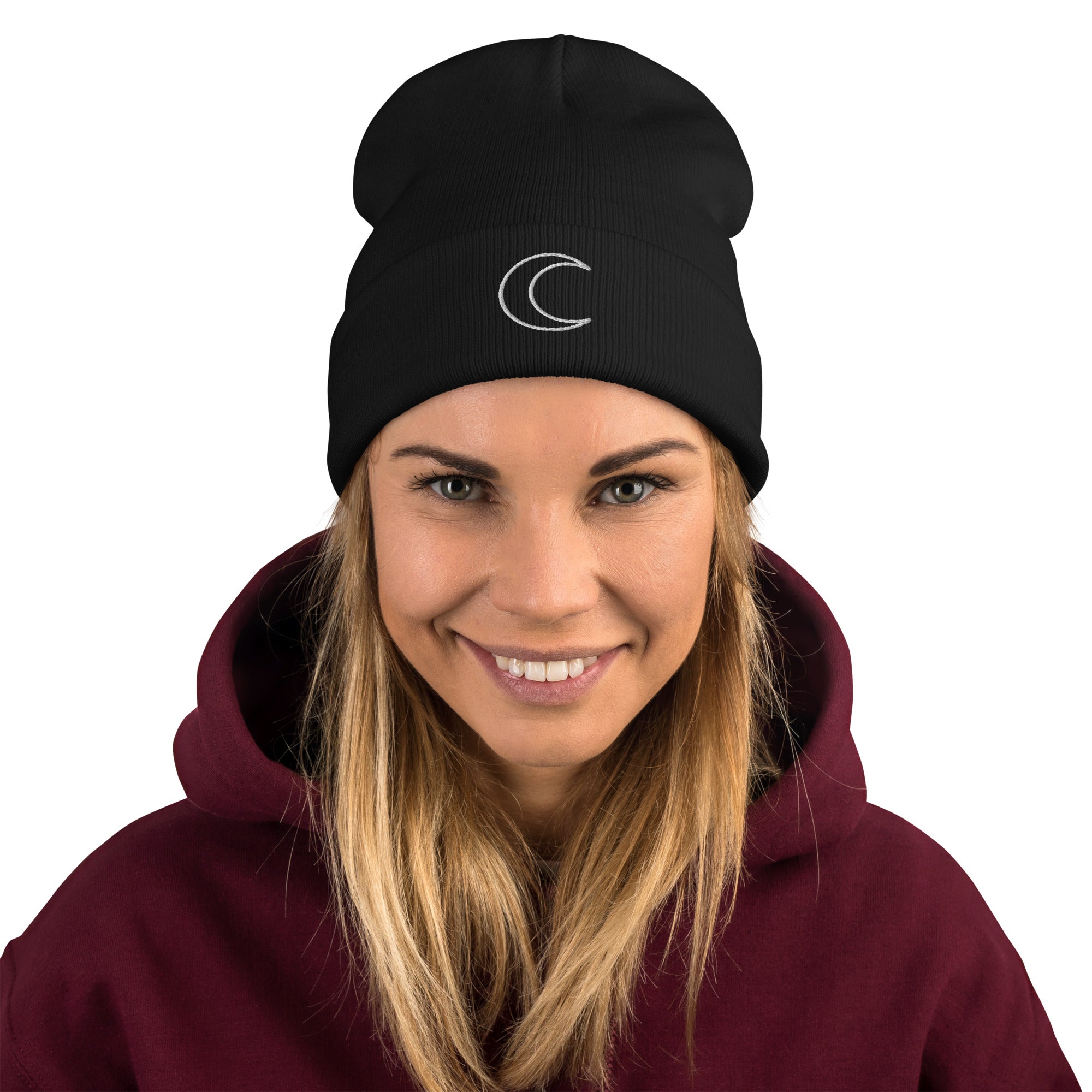 Strickmütze Beanie mit Stickerei – Klassisch & Warm | Melivero Melivero