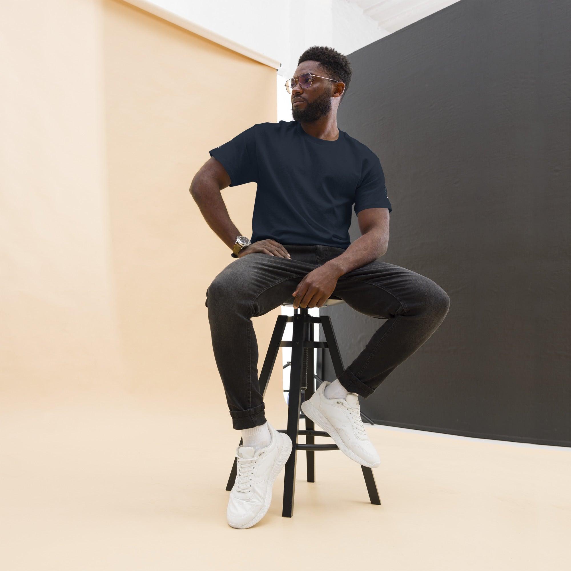 Unisex T-Shirt | 100% Baumwolle in satten Dunkeltönen S–2XL Melivero