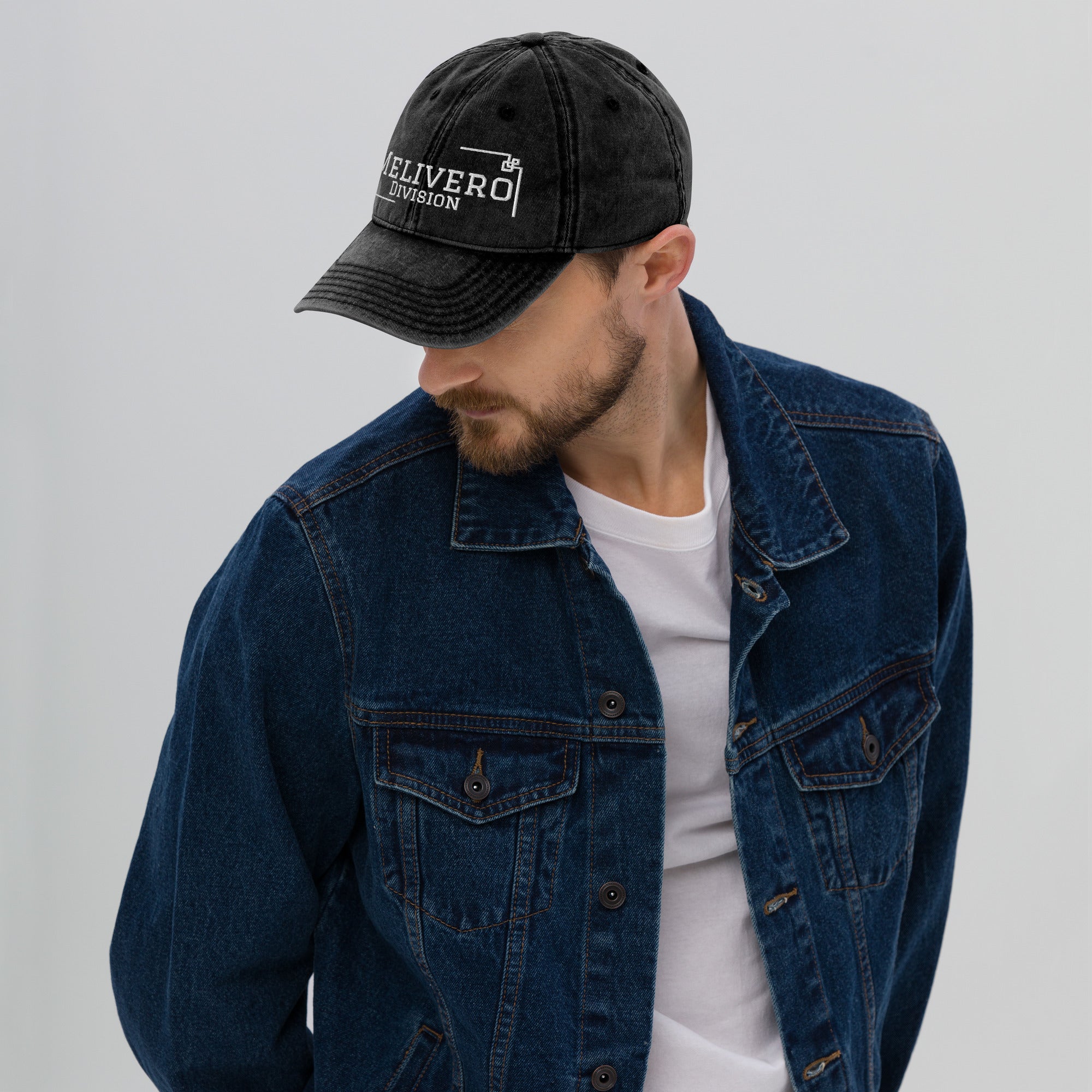 Vintage Cord Cap Schwarz & Navy – Bestickte Cap mit Messing-Schnalle | Melivero Melivero