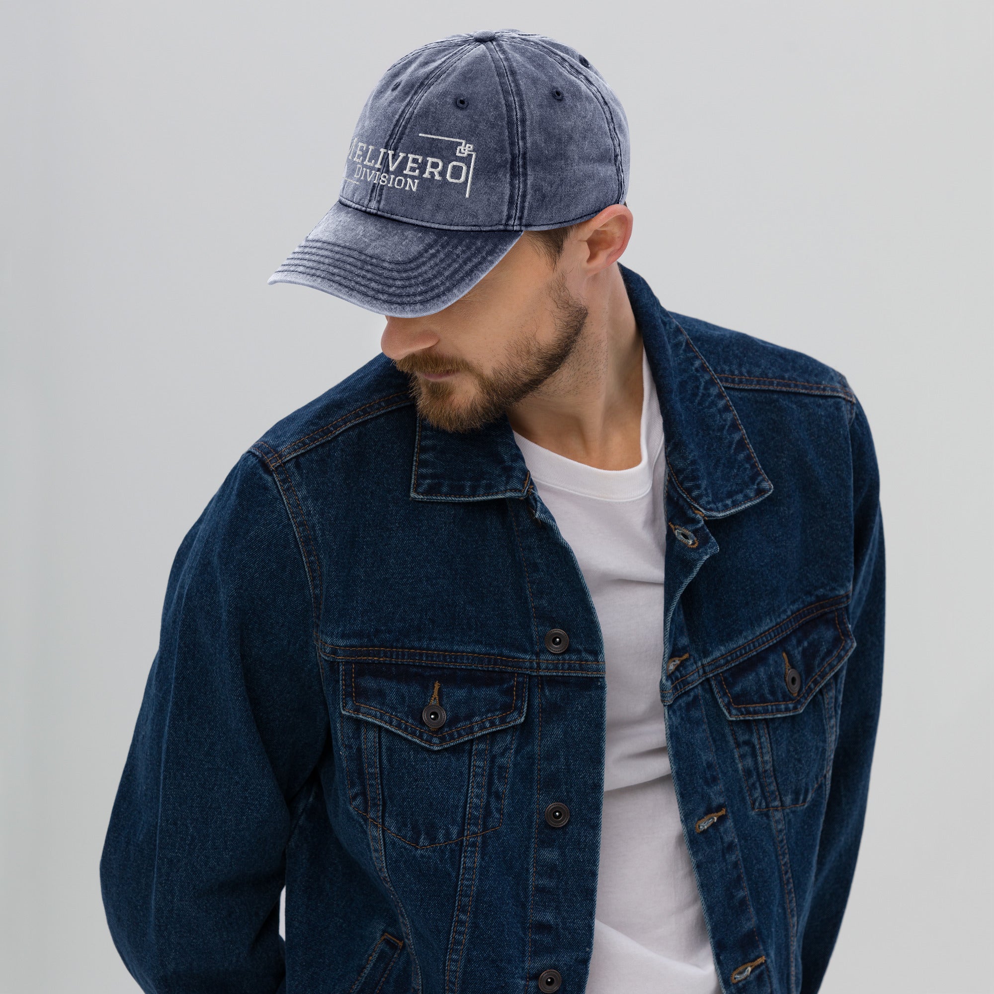 Vintage Cord Cap Schwarz & Navy – Bestickte Cap mit Messing-Schnalle | Melivero Melivero